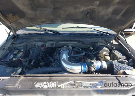 2001 Ford F-150 Lariat/Xl/Xlt from USA, damaged, VIN 1FTRX17W21NB18977